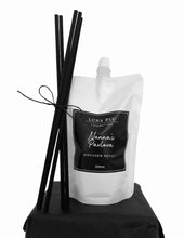 Load image into Gallery viewer, Nanna's Pavlova Diffuser Refill & Fibre Sticks Set