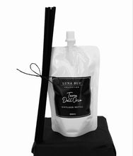 Load image into Gallery viewer, Torre dell'Orso Diffuser Refill & Fibre Sticks Set
