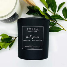 Load image into Gallery viewer, La Signora Candle