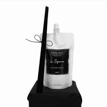 Load image into Gallery viewer, La Signora Diffuser Refill &amp; Fibre Sticks Set
